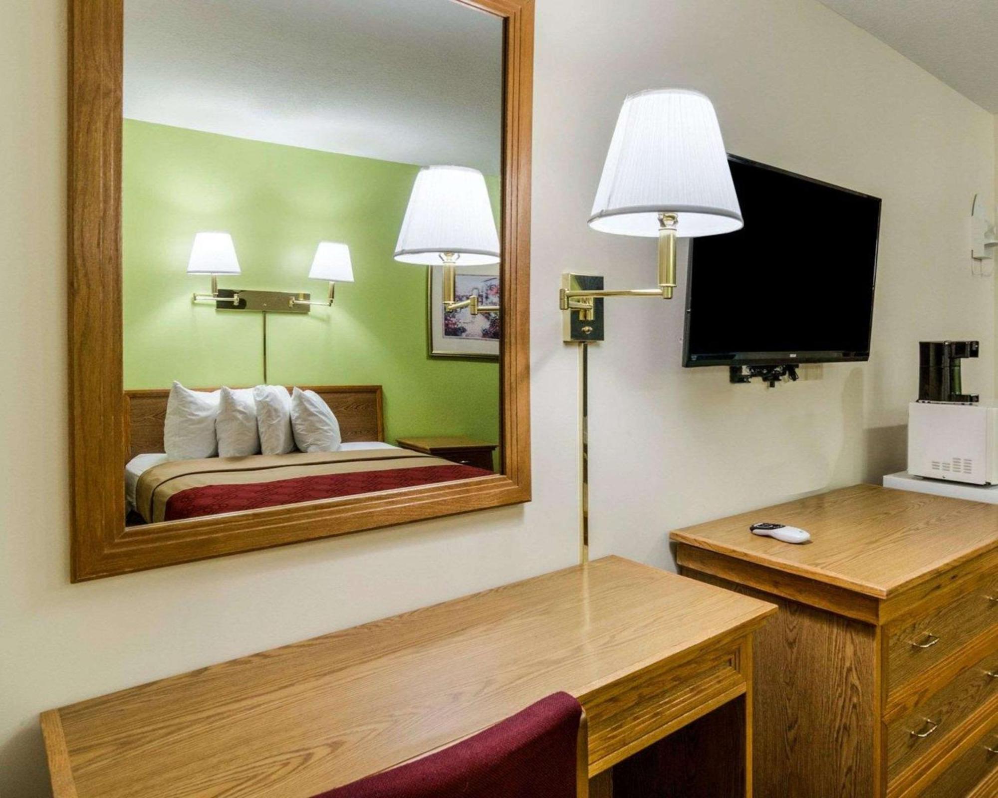 Econo Lodge University Lawrence Ngoại thất bức ảnh